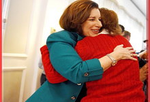 Amy Klobuchar Wrestles Woman To Ground After Being Attacked